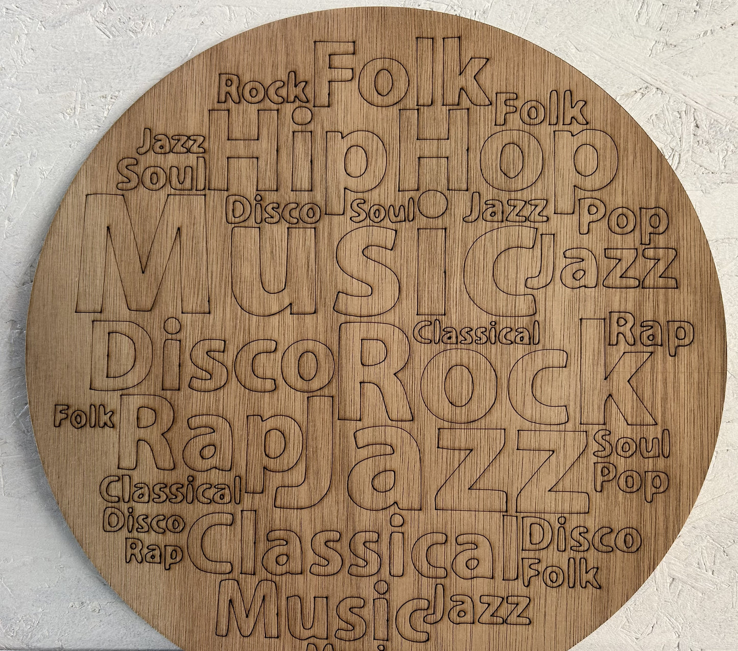 Vinyl standaard - "on the turntable" - met unieke persoonlijke favoriete artiestenlijst